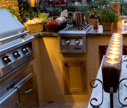 Outdoor Kitchen & BBQ